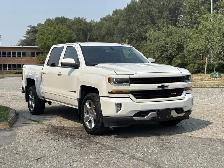 2017 Chevrolet Silverado 1500 Z71 4x4 Crew Cab 6.6 ft. box - Photo 2