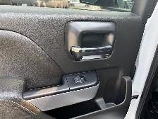 2017 Chevrolet Silverado 1500 Z71 4x4 Crew Cab 6.6 ft. box - Photo 36