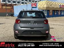2025 Hyundai Venue SEL - Photo 6