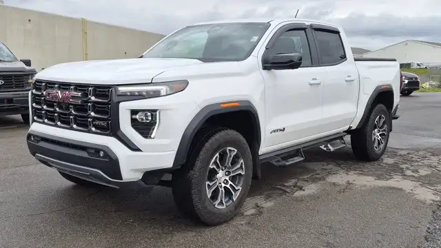2024 GMC Canyon AT4