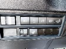 2025 Toyota Tundra SR5 TRADE-IN | TRD OFF ROAD PACKAGE | LONG... - Photo 24