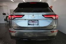 2024 Mitsubishi Outlander ES / AWD / 7 PASSAGERS - Photo 10