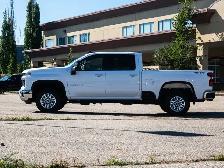 2025 Chevrolet Silverado 2500HD LT 6.6L | Heated Seats - Photo 11