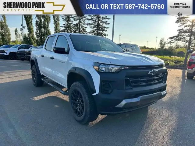 2024 Chevrolet Colorado 4WD Trail Boss 2.7L | Rear Park Assist