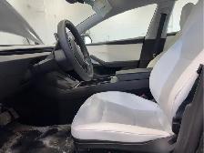 2025 Tesla Model 3 - Photo 8