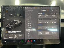 2025 Tesla Model 3 - Photo 9