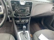 2011 Chrysler 200 - Photo 12