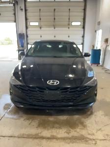 2023 Hyundai ELANTRA - Photo 2