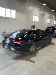 2023 Hyundai ELANTRA - Photo 4