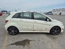 2011 Mercedes-Benz B-Class - Photo 4