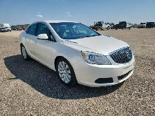 2016 Buick Verano - Photo 2
