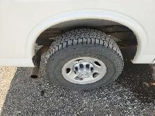 2017 Chevrolet Express - Photo 11