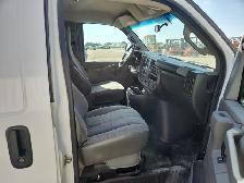 2017 Chevrolet Express - Photo 14