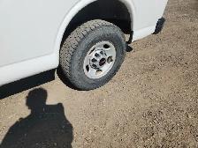 2013 GMC Savana - Photo 9