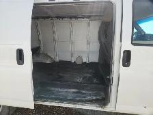 2013 GMC Savana - Photo 25