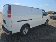 2014 GMC Savana - Photo 4