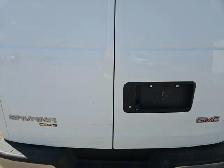 2014 GMC Savana - Photo 28