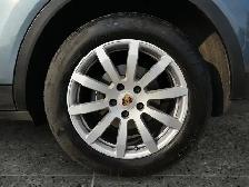 2020 Porsche Cayenne / AWD - Photo 11