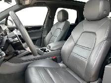 2020 Porsche Cayenne / AWD - Photo 12
