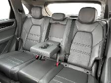 2020 Porsche Cayenne / AWD - Photo 19