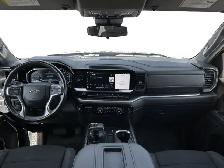 2022 Chevrolet Silverado 1500 RST / 4x4 - Photo 13
