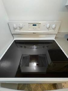 Cuisinière Amana 30’’ blanche en parfaite condition. - Photo 3