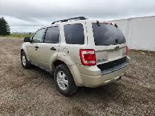 2010 Ford Escape - Photo 3