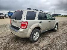 2010 Ford Escape - Photo 4