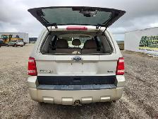 2010 Ford Escape - Photo 15