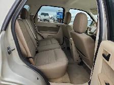 2010 Ford Escape - Photo 18