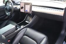 2019 Tesla Model 3 - Photo 11