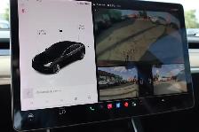 2019 Tesla Model 3 - Photo 17