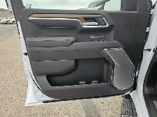 2026 Chevrolet Silverado 1500 High Country 6.2L Htd/Cld Lthr - Photo 8