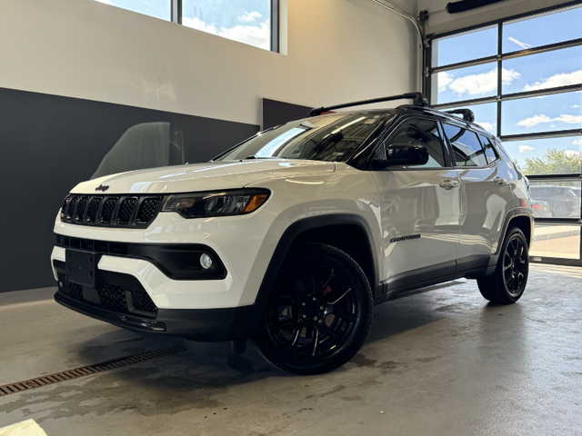 2023 JEEP Compass Altitude Ready to register in AB or SK without
