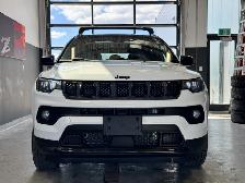 2023 JEEP Compass Altitude Ready to register in AB or SK without - Photo 2