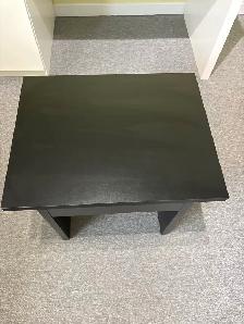 Table de chevet noir avec tiroir en bonne condition. - Photo 2