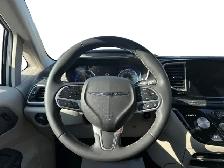 2023 Chrysler Pacifica Touring L - Photo 14