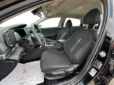 2025 Hyundai Elantra Preferred - Photo 12