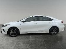 2023 Kia Forte EX - Photo 2