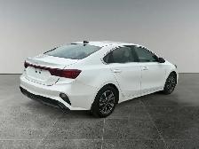 2023 Kia Forte EX - Photo 7