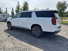 2026 GMC YUKON XL Denali Ultimate - - Photo 8