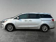 2019 Kia Sedona LX - Photo 2