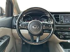 2019 Kia Sedona LX - Photo 16