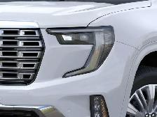 2027 GMC Acadia Denali AWD - Photo 10