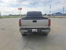2005 GMC Sierra 2500HD - Photo 8