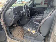 2005 GMC Sierra 2500HD - Photo 11