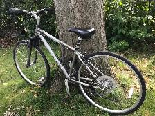 Norco Malahat Comfort Hybrid Bike 28' (700C) / Vélo hybride - Photo 5