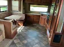 FS: 2013 Dutchmen Denali - Photo 2