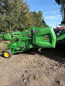 John Deere 615P pick up header