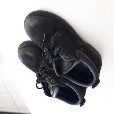 UNE PAIRE DE SOULIERS NOIRS DE 8'DE LONG GRANDEUR 12 BÉBÉ: $5.00 - Photo 3